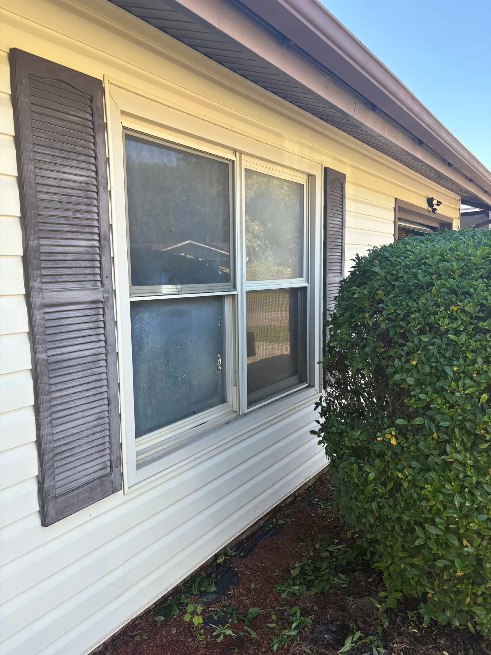 Historic Charleston SC window fitting — American Custom Exteriors