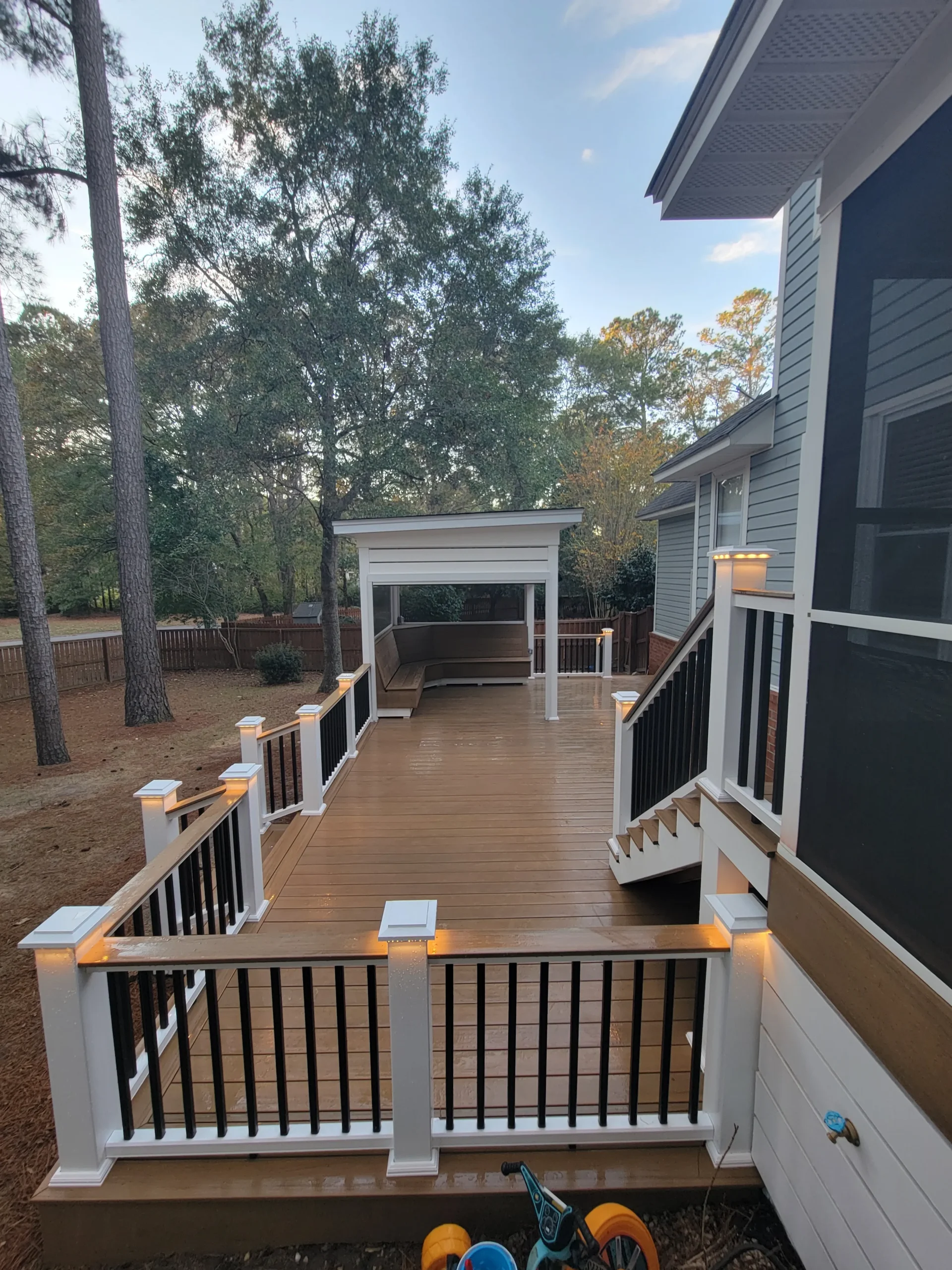 Lowcountry deck refinishing and repair work in Charleston SC